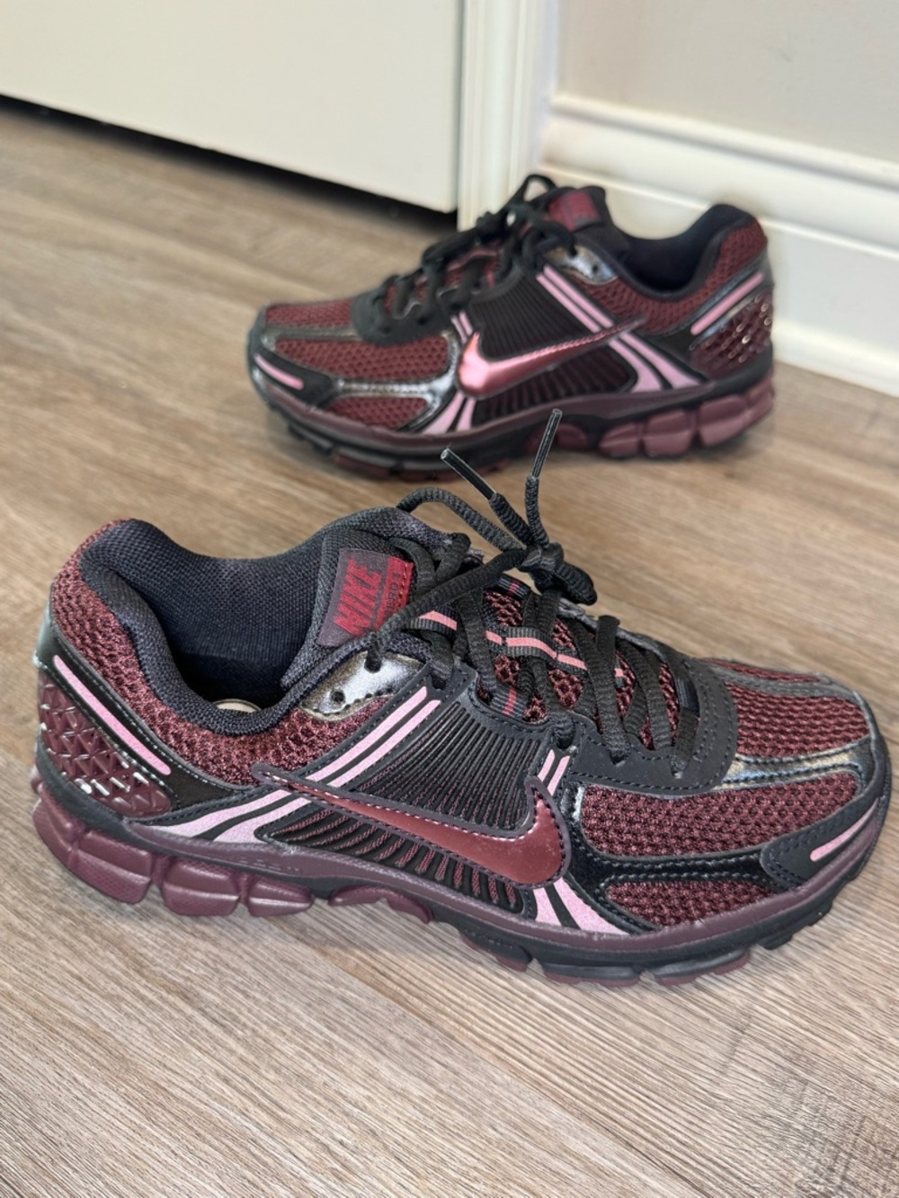 Nike Vomero 5 Black And Burgundy Crush Athletic Sneakers
